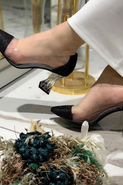 Simli Topuklu Ayakkabı Siyah